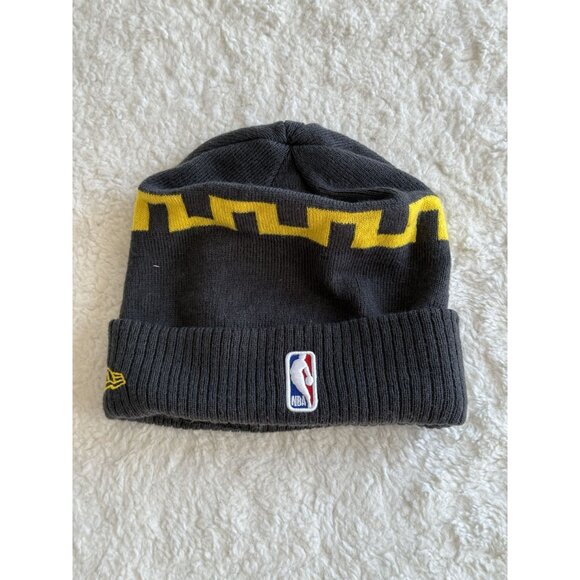 New Era Warriors Windy Golden Gate Bridge Logo Beanie - Picture 5 of 7